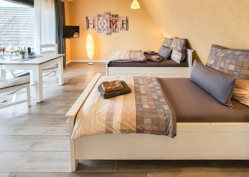 Friendly Home - Klinkerhof Bornheim  Exteriör bild
